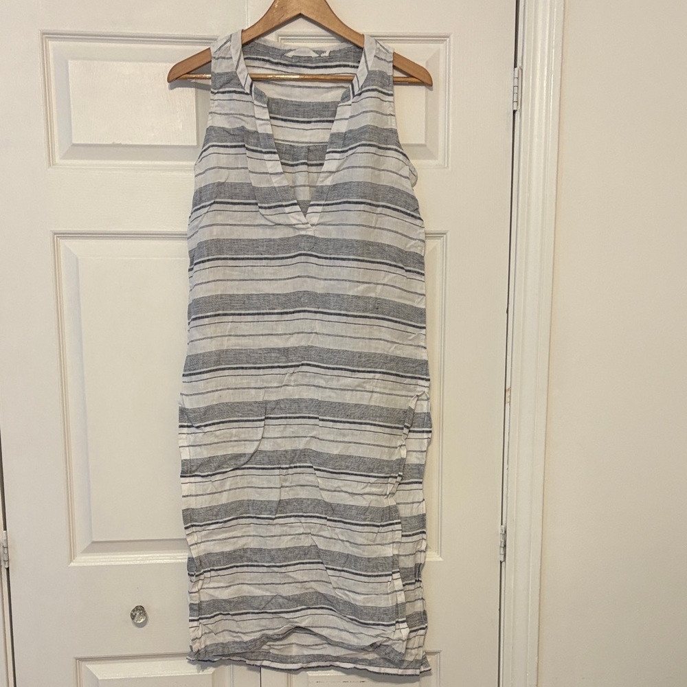 Athleta Gray and White Striped Swim Cover-Up